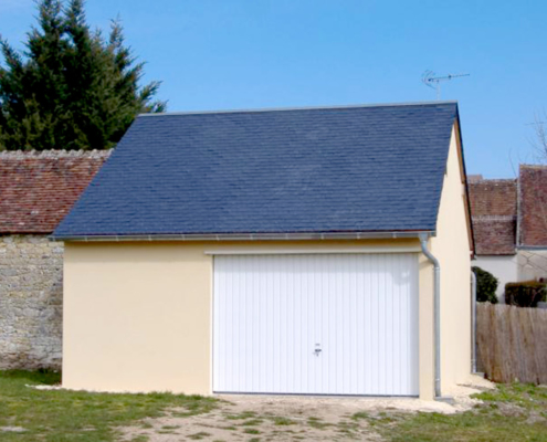 Garage béton 1 porte et toit ardoise