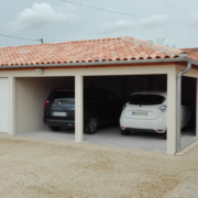 Garage préfabriqué avec double auvent en béton