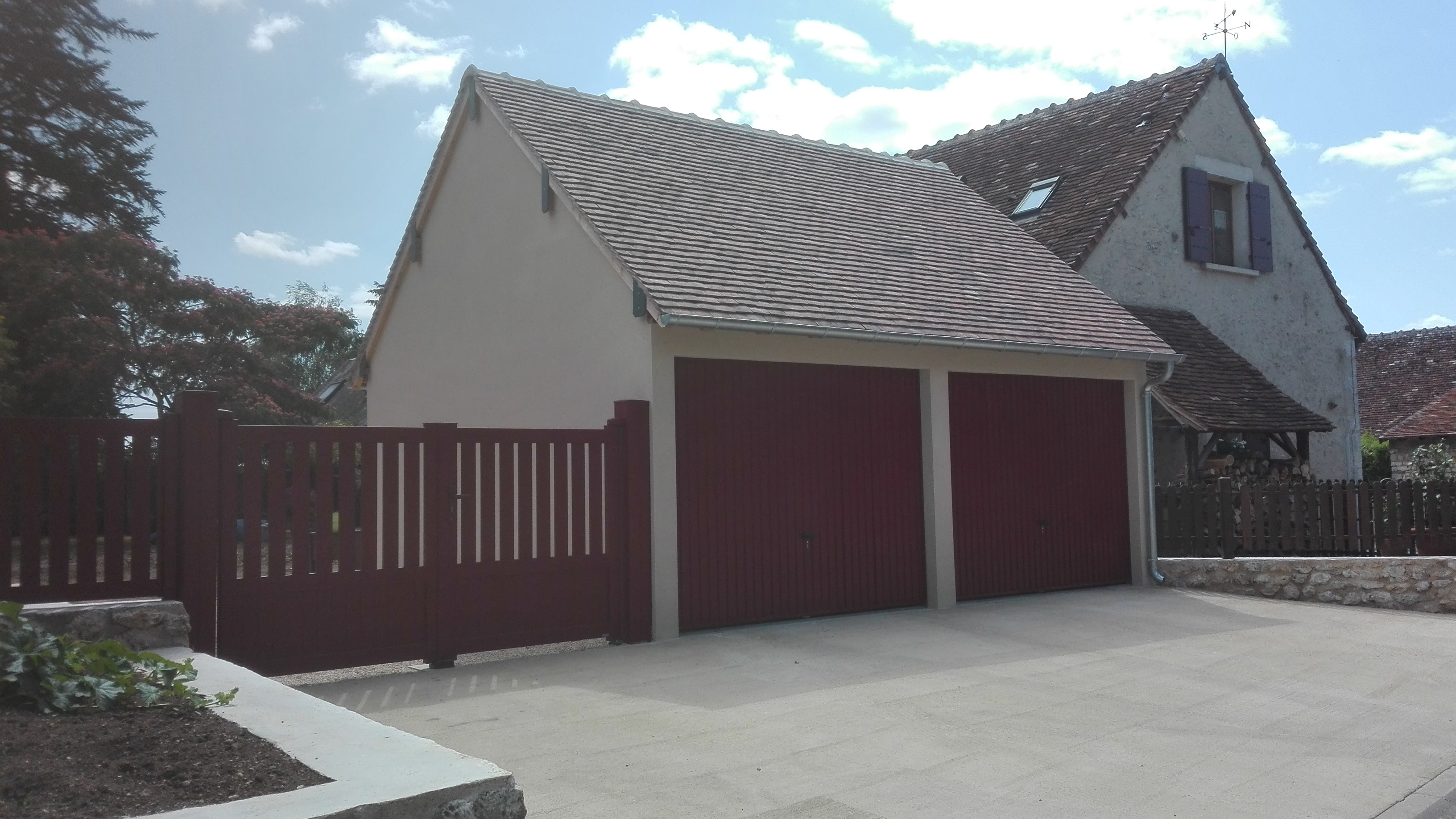 Garage préfabriqué double avec toit tuile