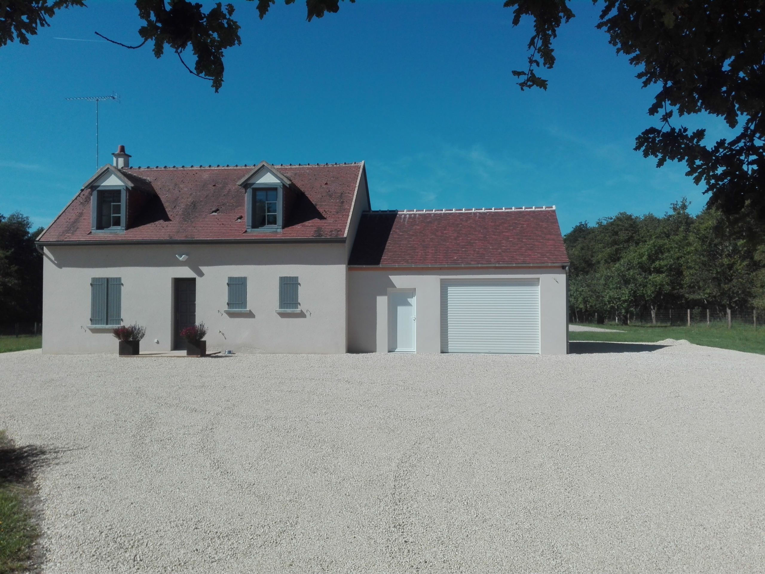 Garage préfabriqué accolé